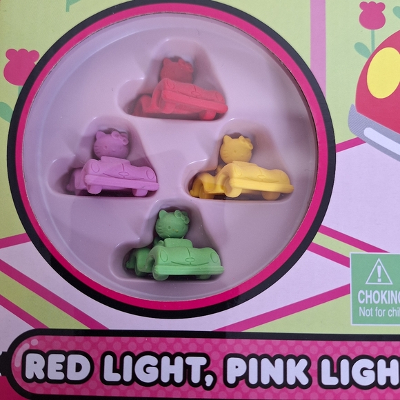 Hello Kitty brand, "Let's Play Kitty" Red light Pink Light board game. - Picture 2 of 11
